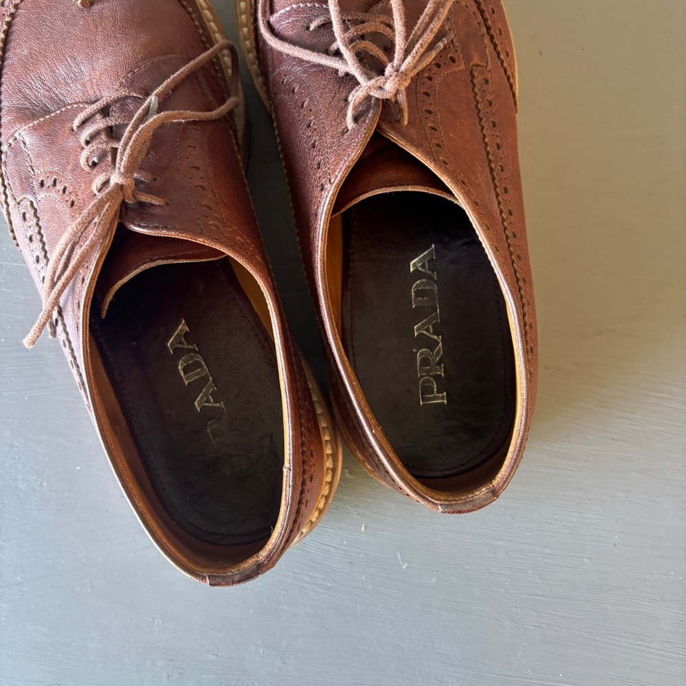 Prada Men's Brown Leather Wingtip Shoes with Striped Platform Sole - Picture 2 of 13